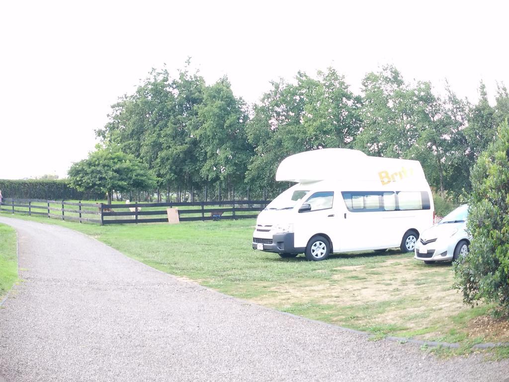 Отель Auckland Karaka Country Retreat Экстерьер фото