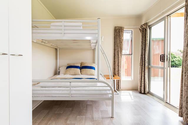 Отель Auckland Karaka Country Retreat Экстерьер фото