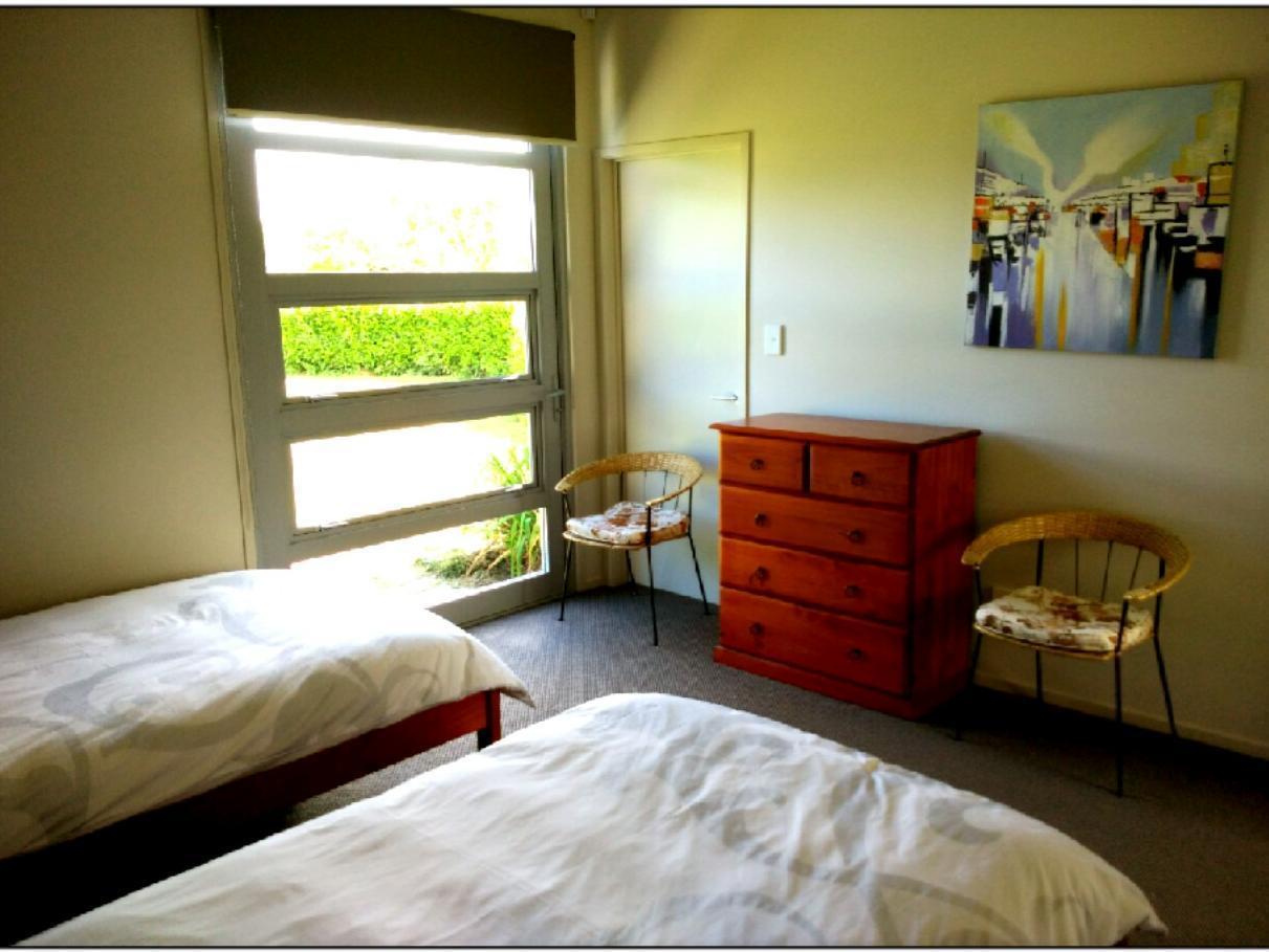 Отель Auckland Karaka Country Retreat Экстерьер фото